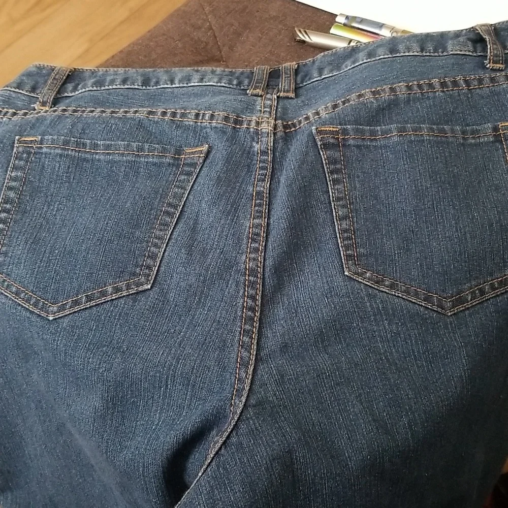 CJ Banks Capri Cropped Jeans 14W